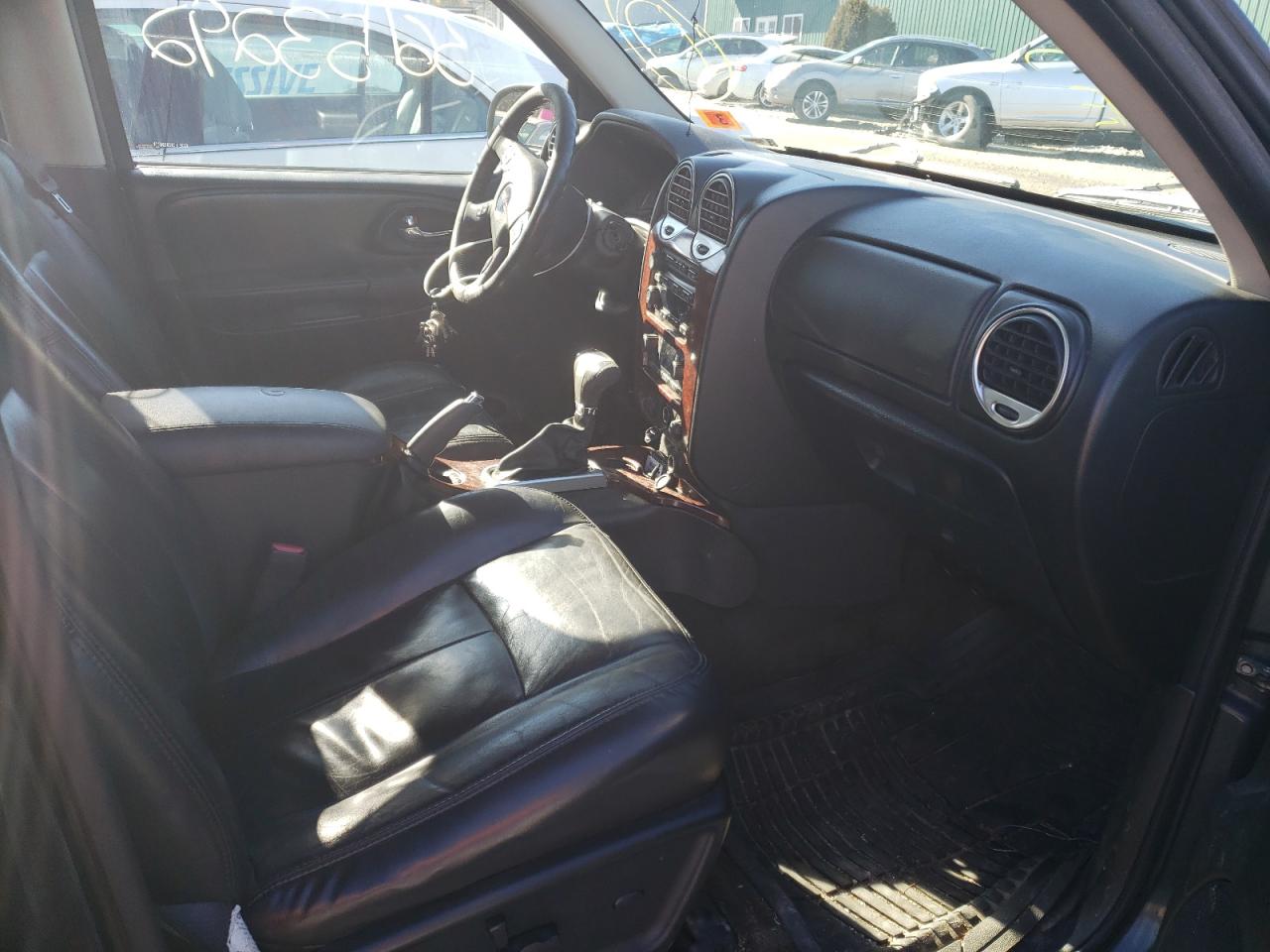 Photo 5 from auction – 2006 GMC ENVOY with VIN 1GKDT13S362133963