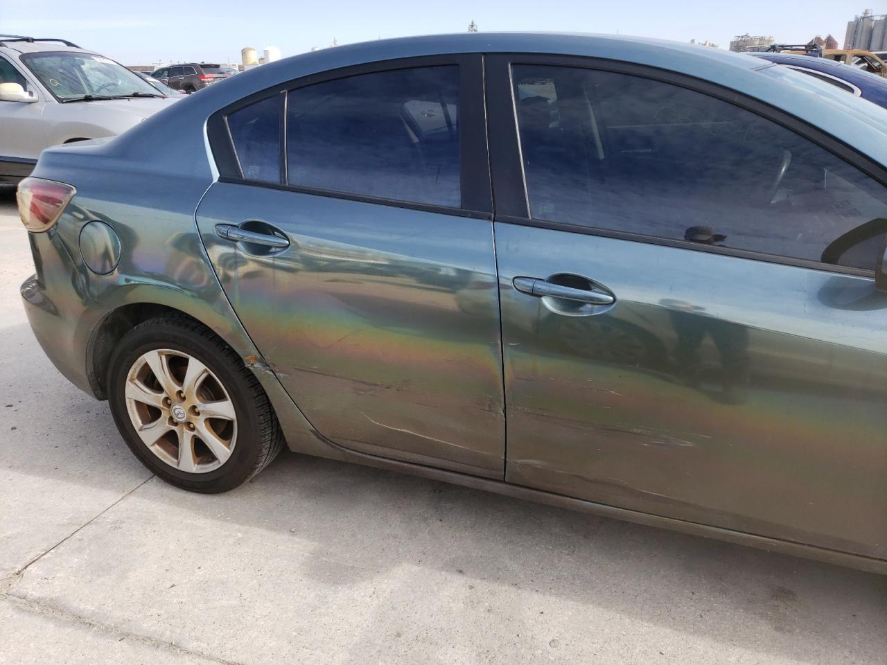 Photo 9 from auction – 2011 MAZDA 3 I with VIN JM1BL1VFXB1485652