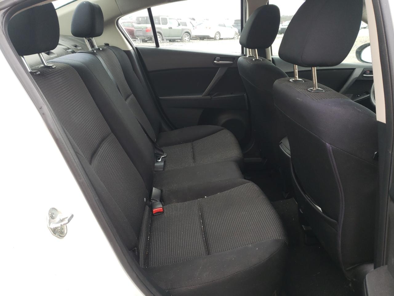 Photo 6 from auction – 2012 MAZDA 3 I with VIN JM1BL1UG4C1518155