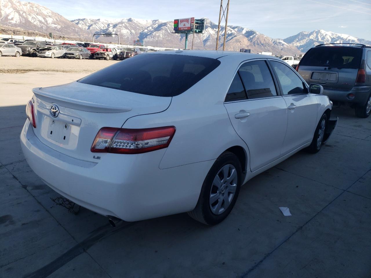 Photo 4 from auction – 2010 TOYOTA CAMRY BASE with VIN 4T4BF3EK6AR064445