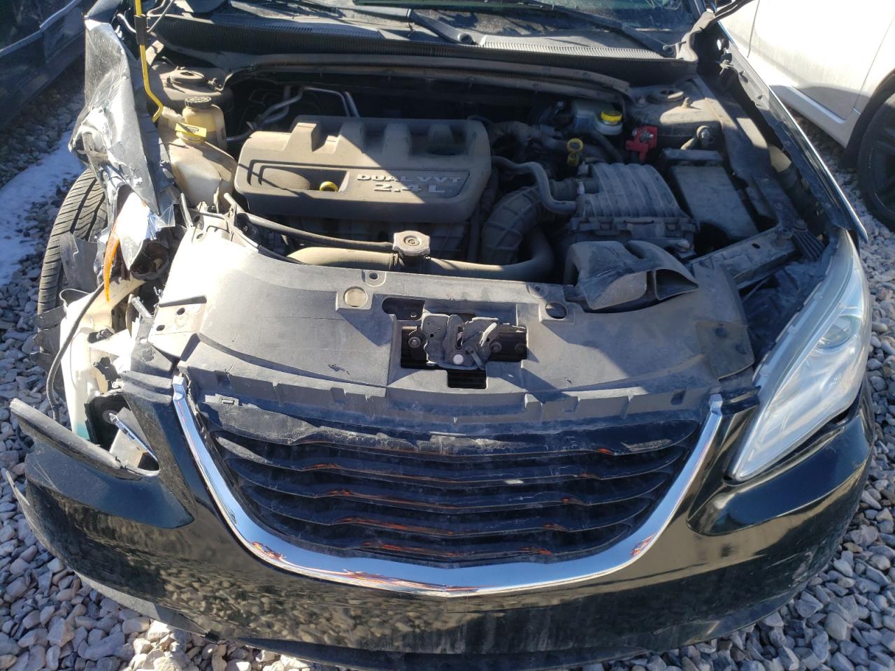 Photo 7 from auction – 2014 CHRYSLER 200 LX with VIN 1C3CCBAB0EN212850