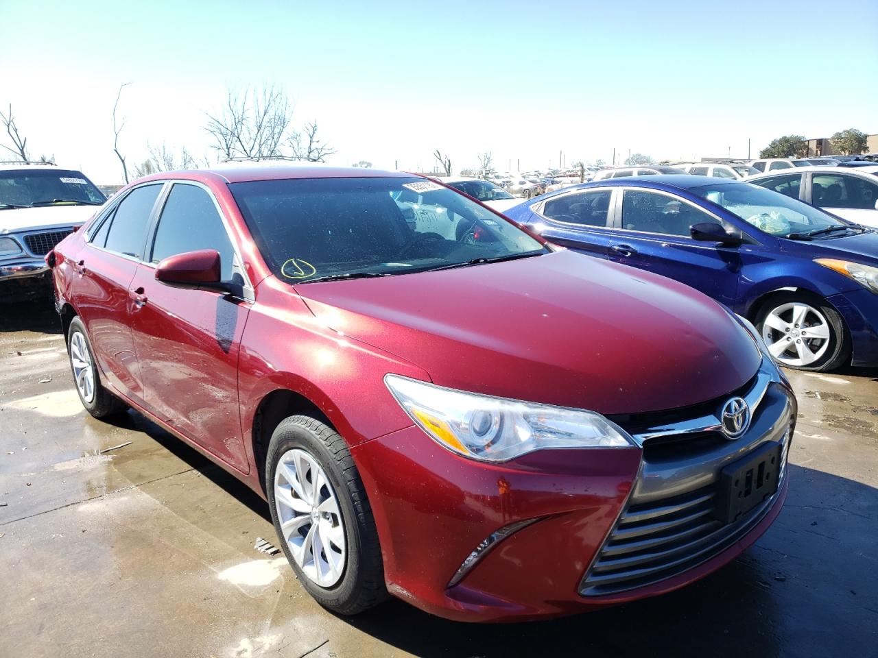 TOYOTA CAMRY LE 2017 with VIN 4T1BF1FK7HU811655 - Photo from auction