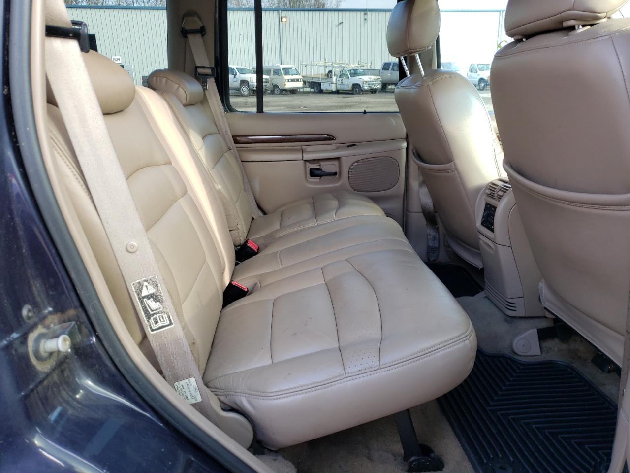Photo 6 from auction – 2000 FORD EXPLORER L with VIN 1FMZU85P0YZB89090
