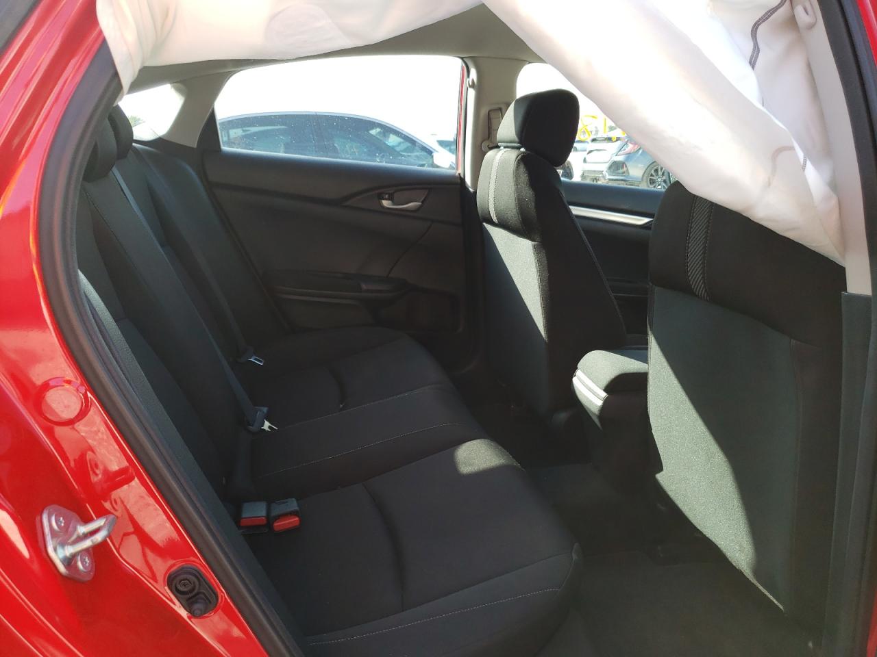 Photo 6 from auction – 2018 HONDA CIVIC LX with VIN 2HGFC2F55JH601001