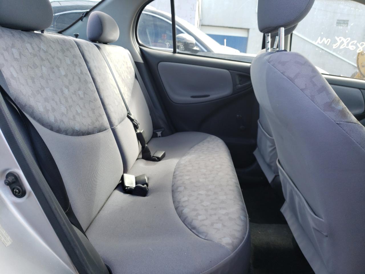 Photo 6 from auction – 2000 TOYOTA ECHO with VIN JTDBT1232Y0095637