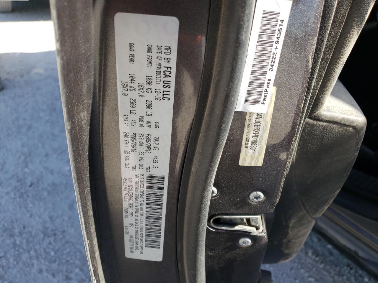 Photo 10 from auction – 2017 JEEP COMPASS LA with VIN 1C4NJCEBXHD198301
