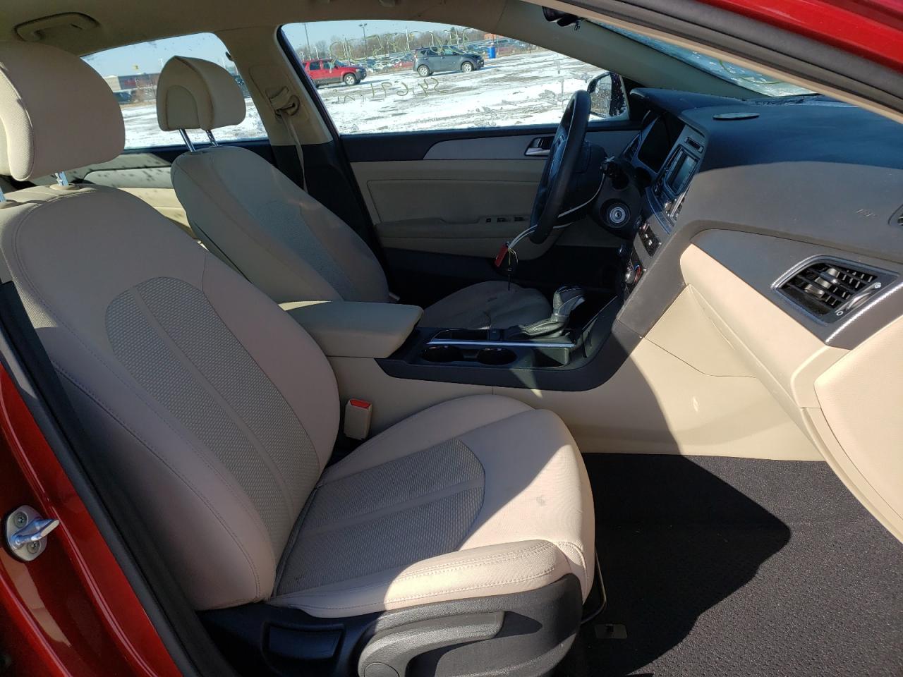 Photo 5 from auction – 2015 HYUNDAI SONATA SE with VIN 5NPE24AF7FH215848