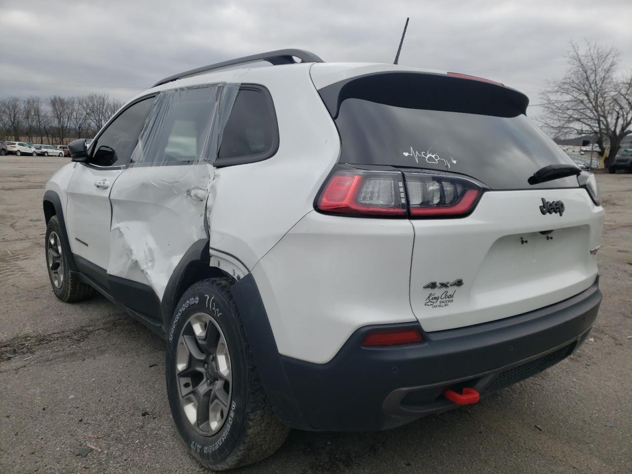 Photo 3 from auction – 2019 JEEP CHEROKEE T with VIN 1C4PJMBX6KD345865