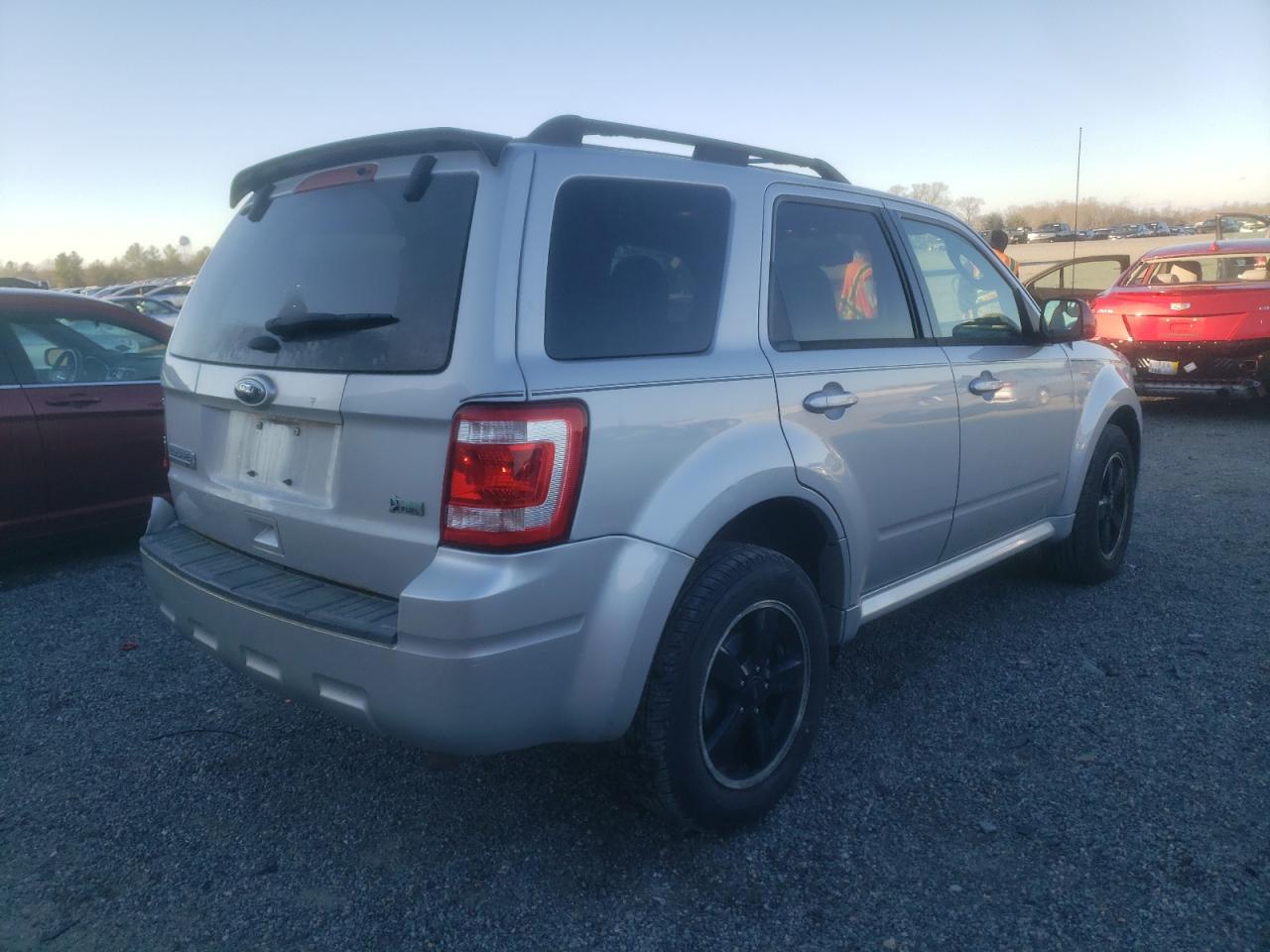 Photo 4 from auction – 2011 FORD ESCAPE XLT with VIN 1FMCU9DG1BKC28900