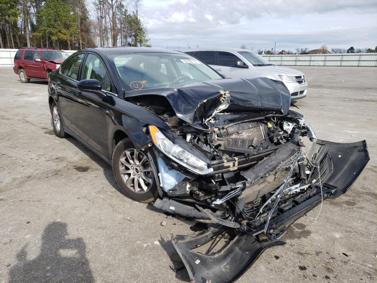 FORD FUSION S 2016 with VIN 3FA6P0G79GR243251 - Photo from auction