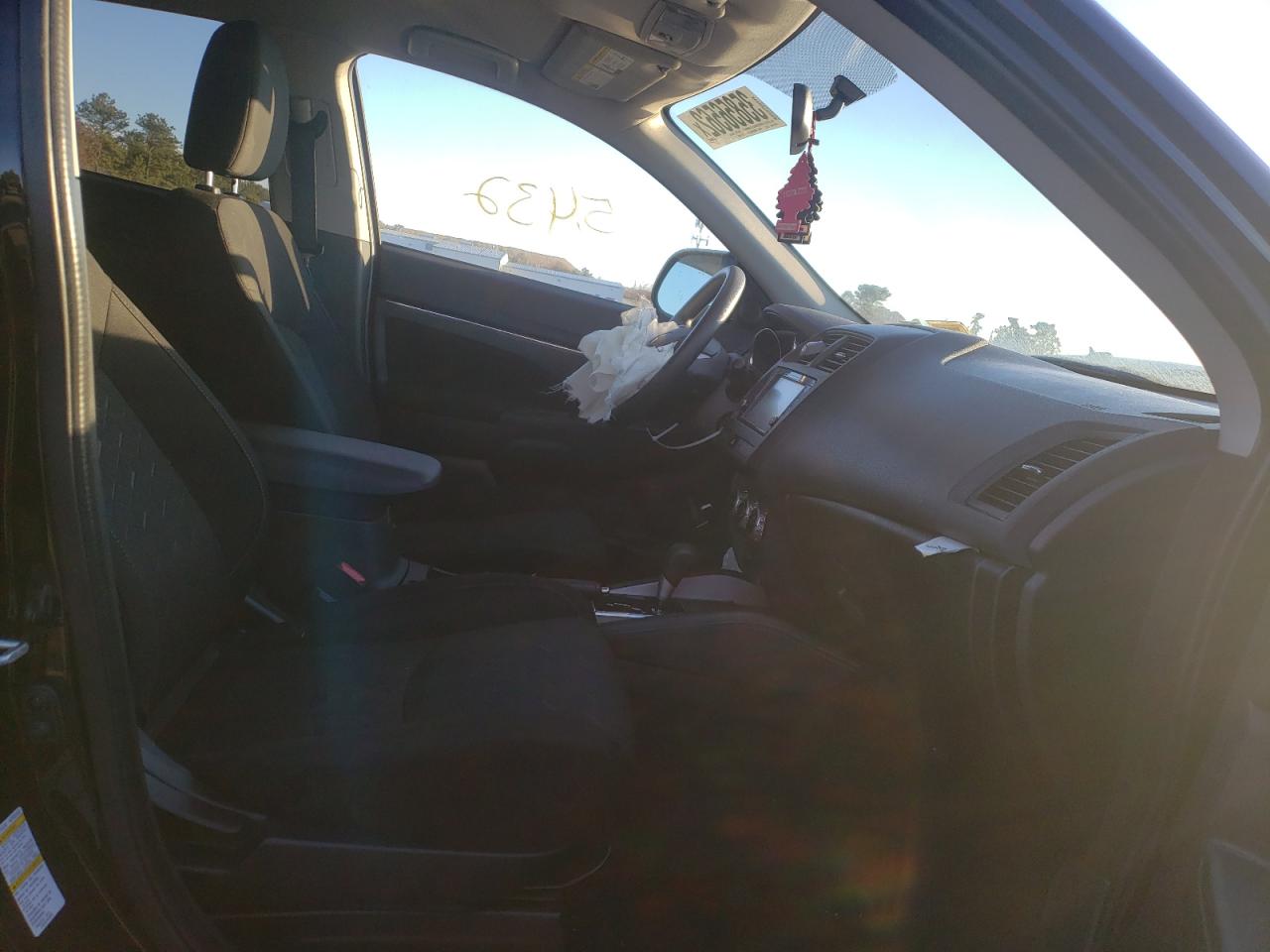 Photo 5 from auction – 2020 MITSUBISHI OUTLANDER with VIN JA4AP3AU8LU003626
