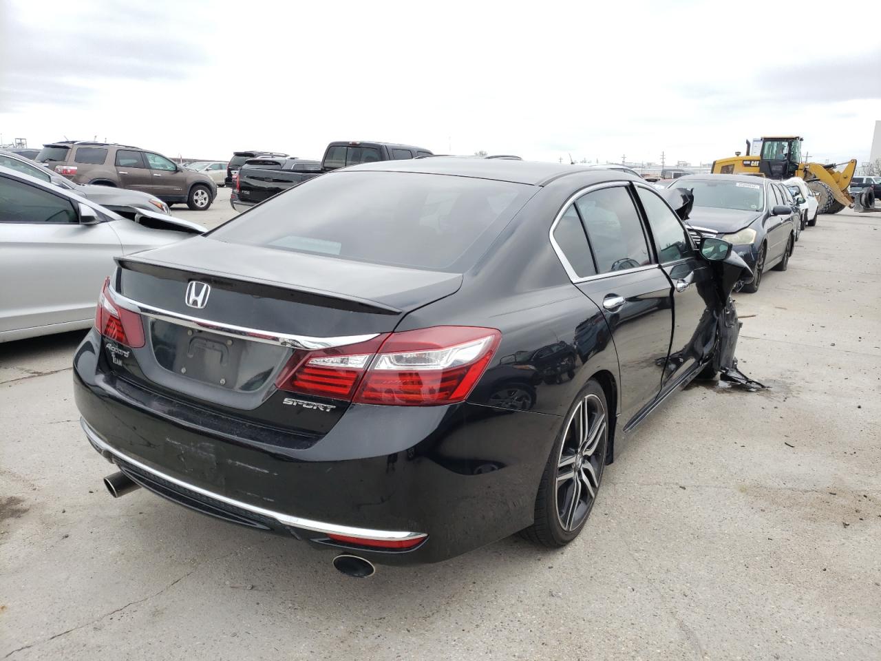 Photo 4 from auction – 2016 HONDA ACCORD SPO with VIN 1HGCR2F52GA093370