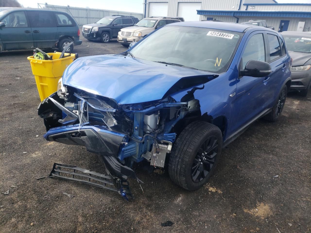 Photo 2 from auction – 2017 MITSUBISHI OUTLANDER with VIN JA4AR3AU1HZ069147