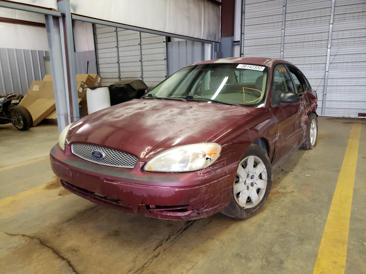 Zdjęcie 2 z aukcji – 2005 FORD TAURUS SE z VIN 1FAHP53U95A135043