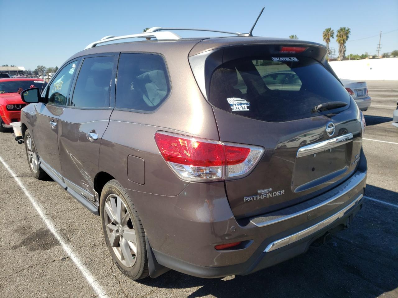 Photo 3 from auction – 2016 NISSAN PATHFINDER with VIN 5N1AR2MM4GC623404