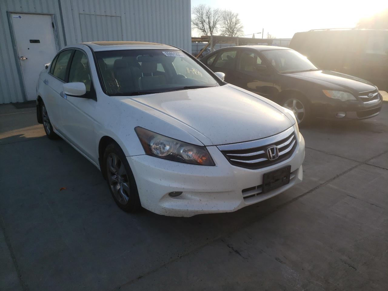 HONDA ACCORD EXL 2011 with VIN 1HGCP3F85BA009573 - Photo from auction