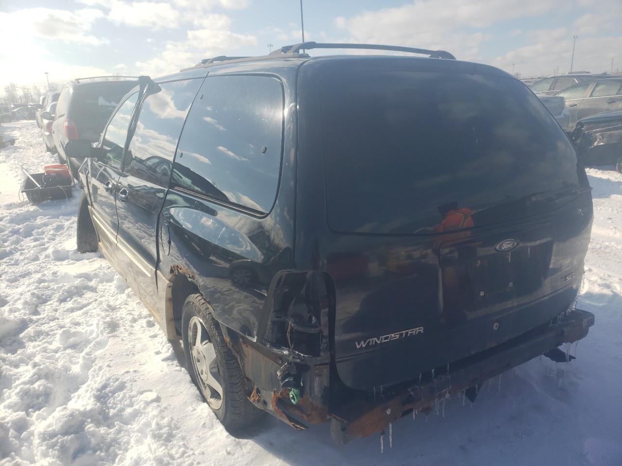 Photo 3 from auction – 2000 FORD WINDSTAR S with VIN 2FMZA5343YBA28185