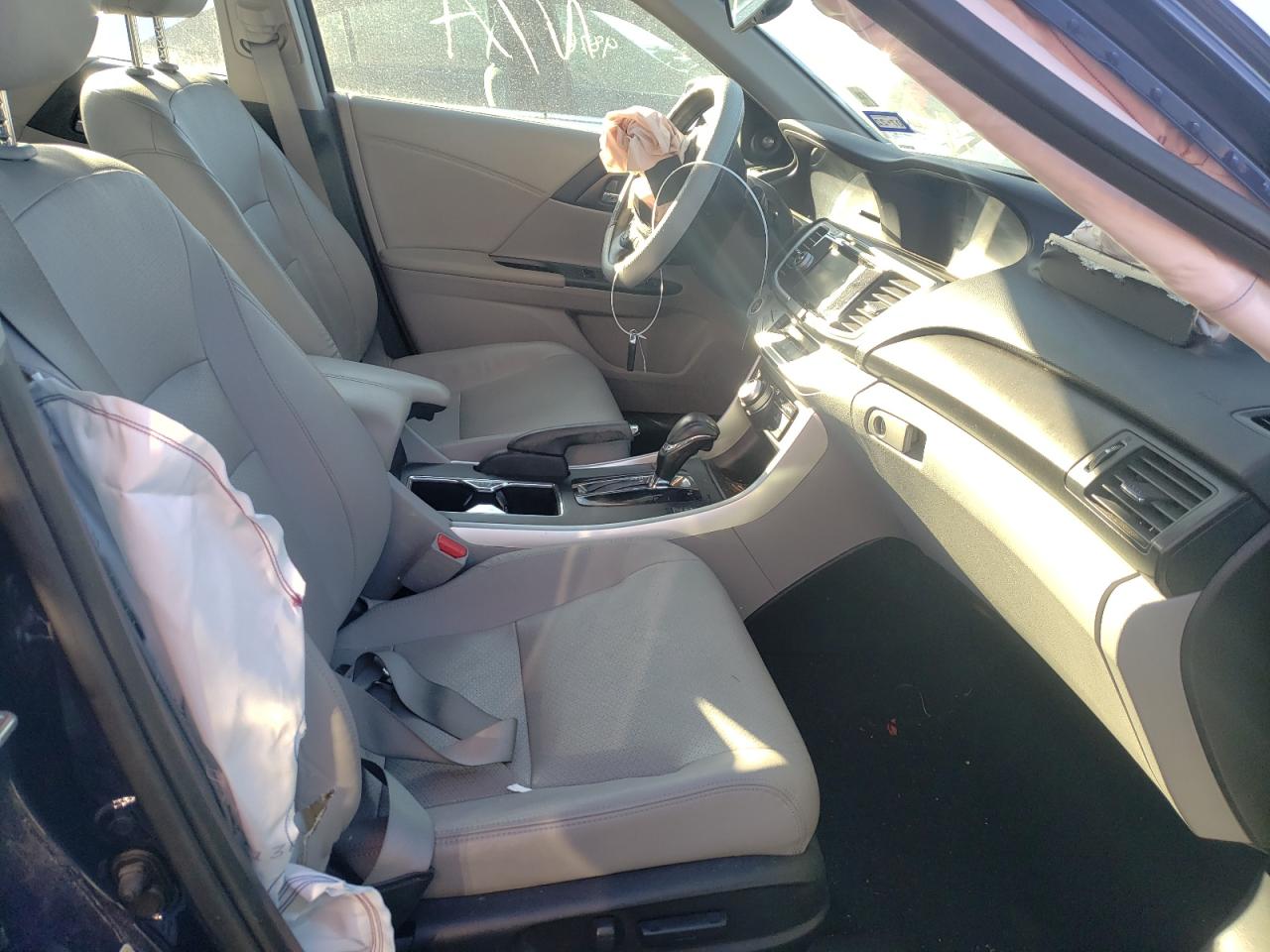 Photo 5 from auction – 2014 HONDA ACCORD EXL with VIN 1HGCR2F85EA095962