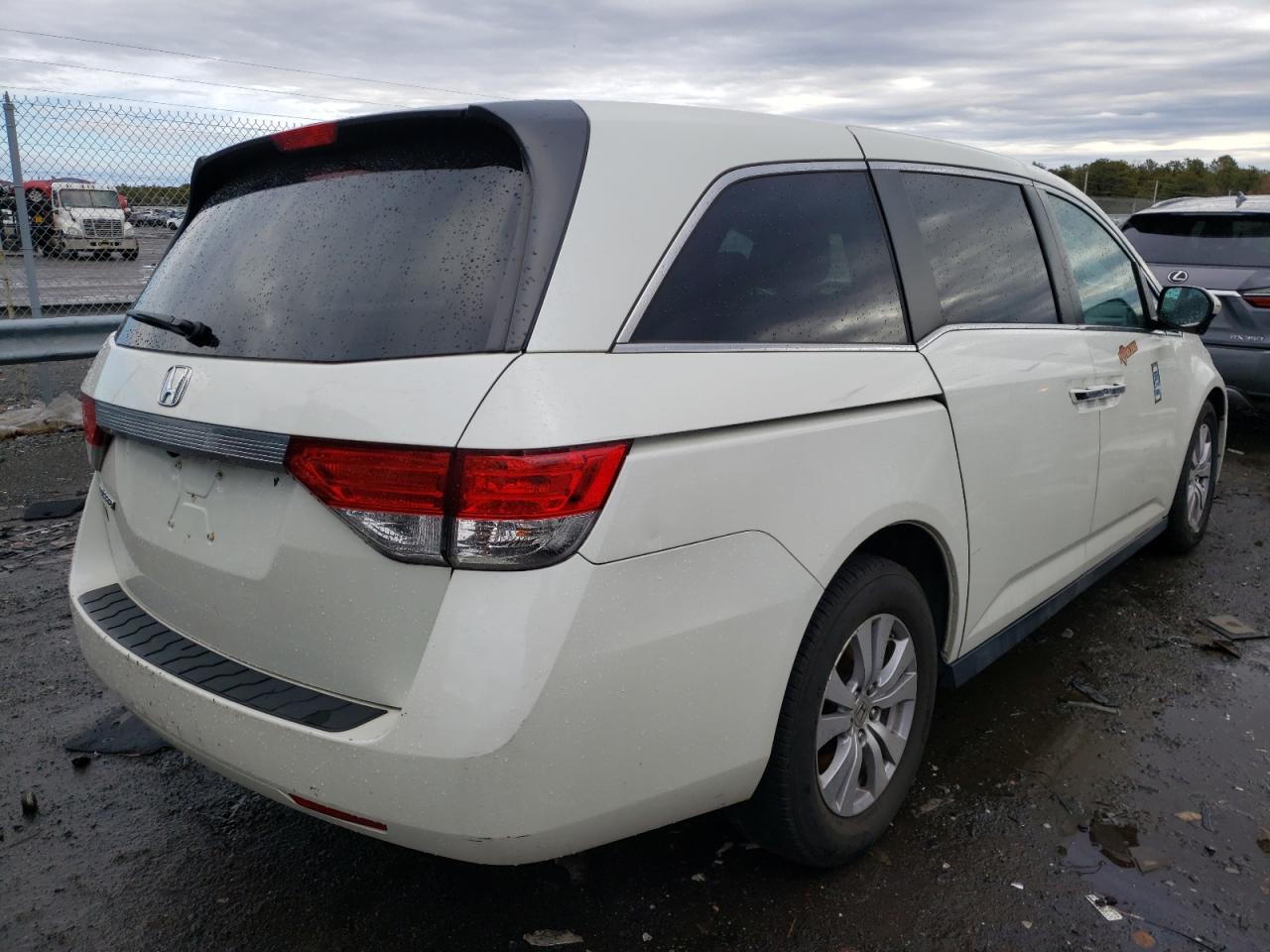 Photo 4 from auction – 2015 HONDA ODYSSEY EX with VIN 5FNRL5H68FB045623