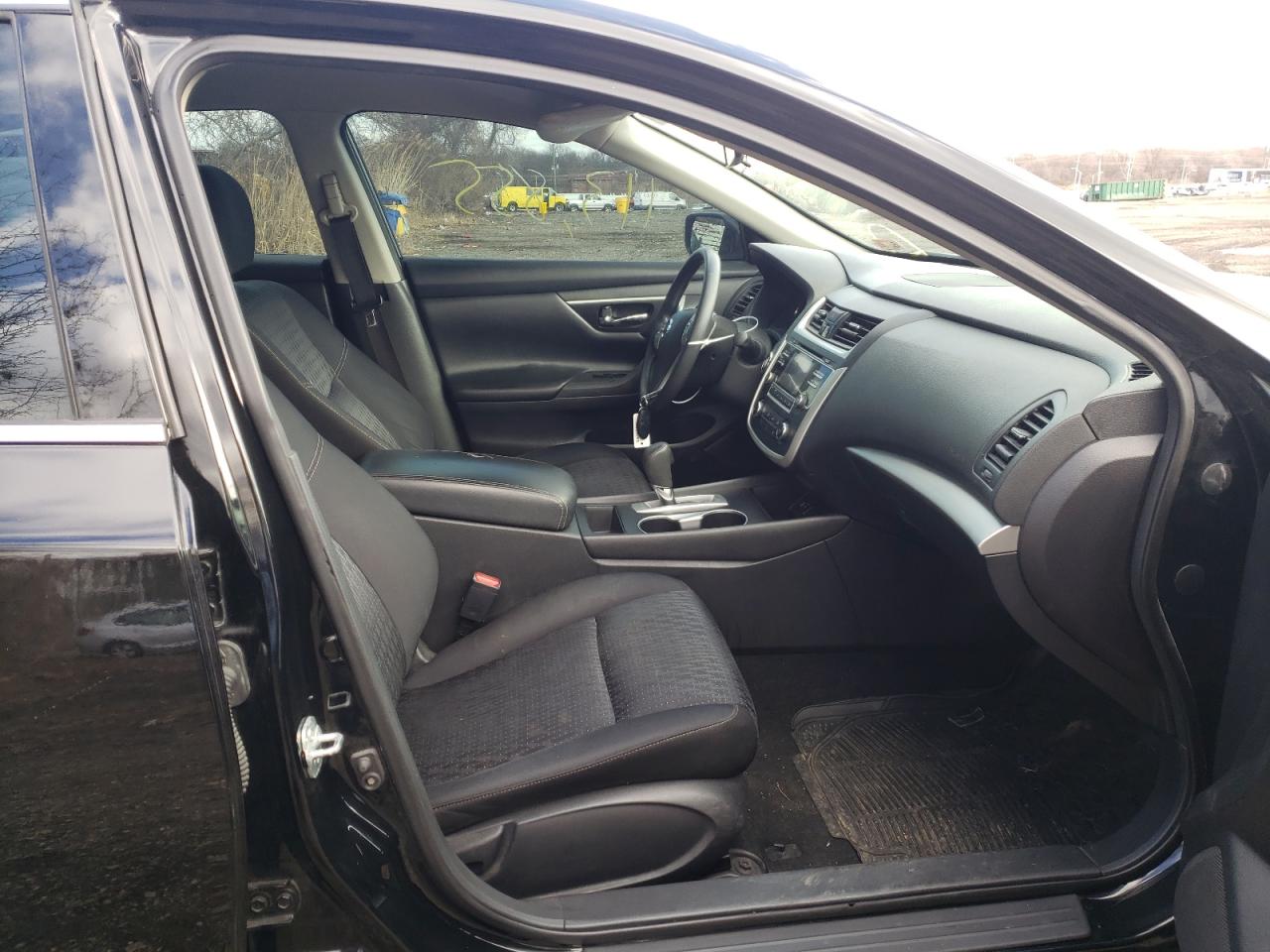 Photo 5 from auction – 2016 NISSAN ALTIMA 2.5 with VIN 1N4AL3AP4GN337122