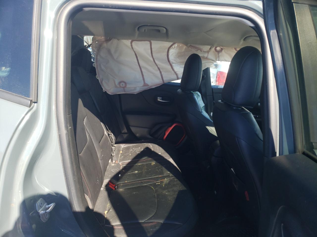 Photo 6 from auction – 2016 JEEP RENEGADE T with VIN ZACCJBCT9GPD00099