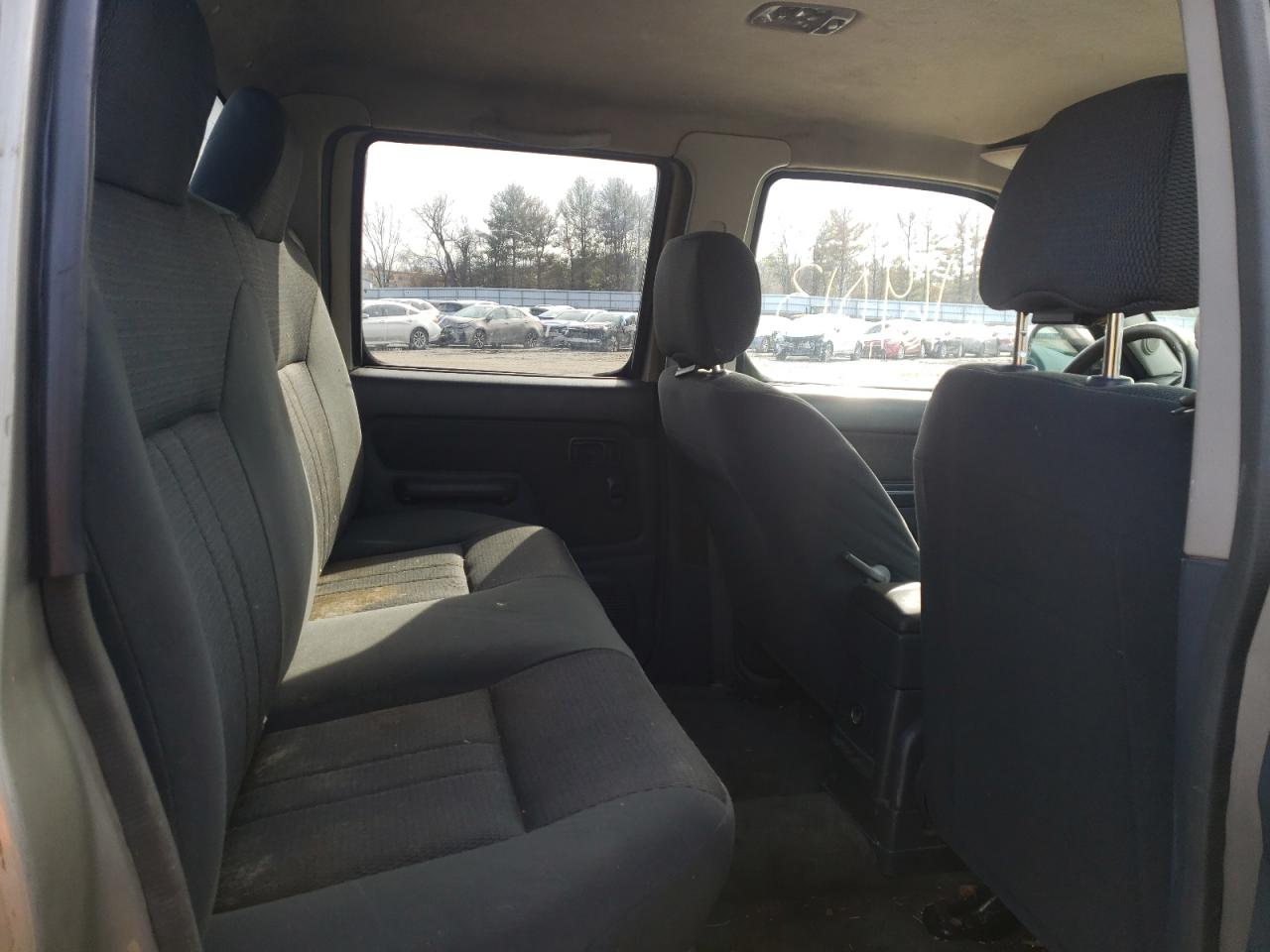 Photo 6 from auction – 2003 NISSAN FRONTIER C with VIN 1N6MD29Y83C430644