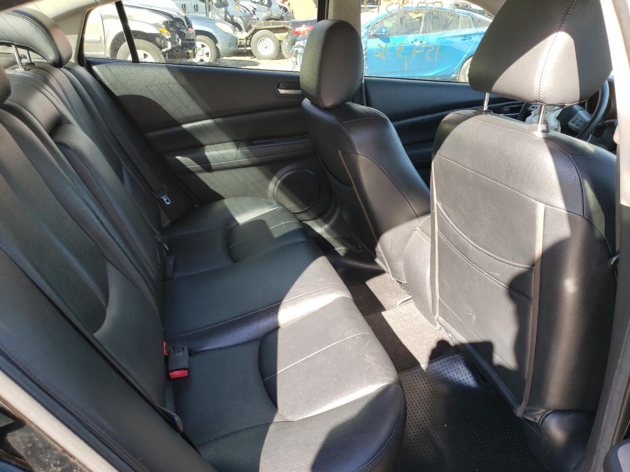 Photo 6 from auction – 2010 MAZDA 6 I with VIN 1YVHZ8BH7A5M06320