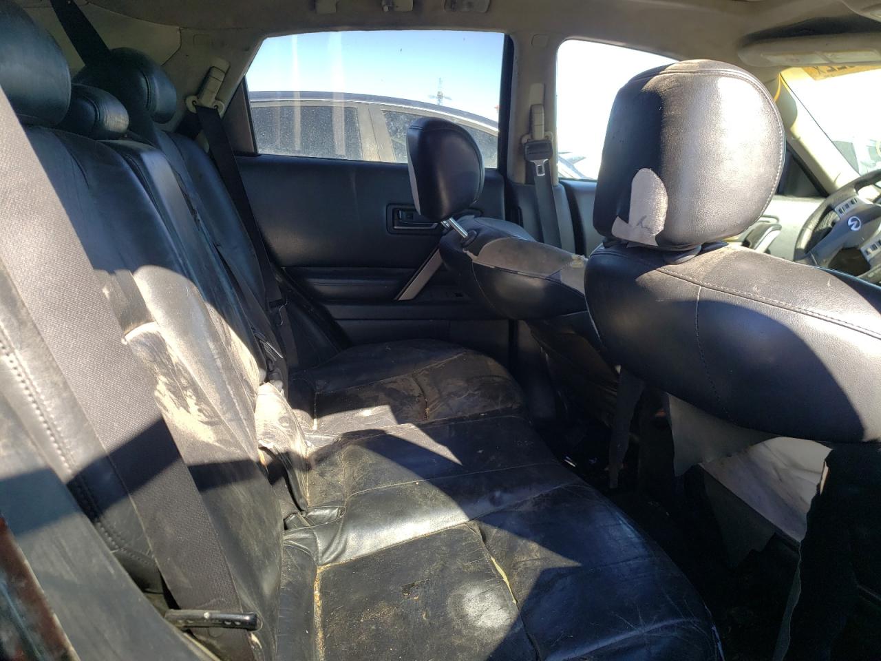 Photo 6 from auction – 2004 INFINITI FX35 with VIN JNRAS08U04X105723