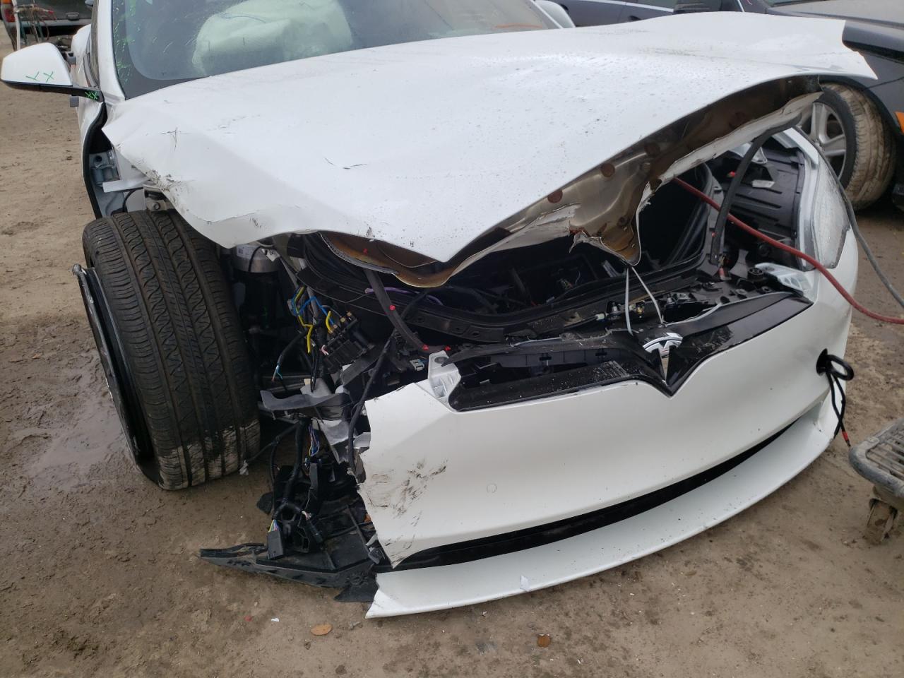 Photo 9 from auction – 2021 TESLA MODEL S with VIN 5YJSA1E53MF440558