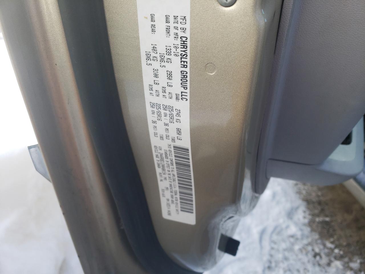 Photo 10 from auction – 2010 CHRYSLER TOWN & COU with VIN 2A4RR8D12AR480154
