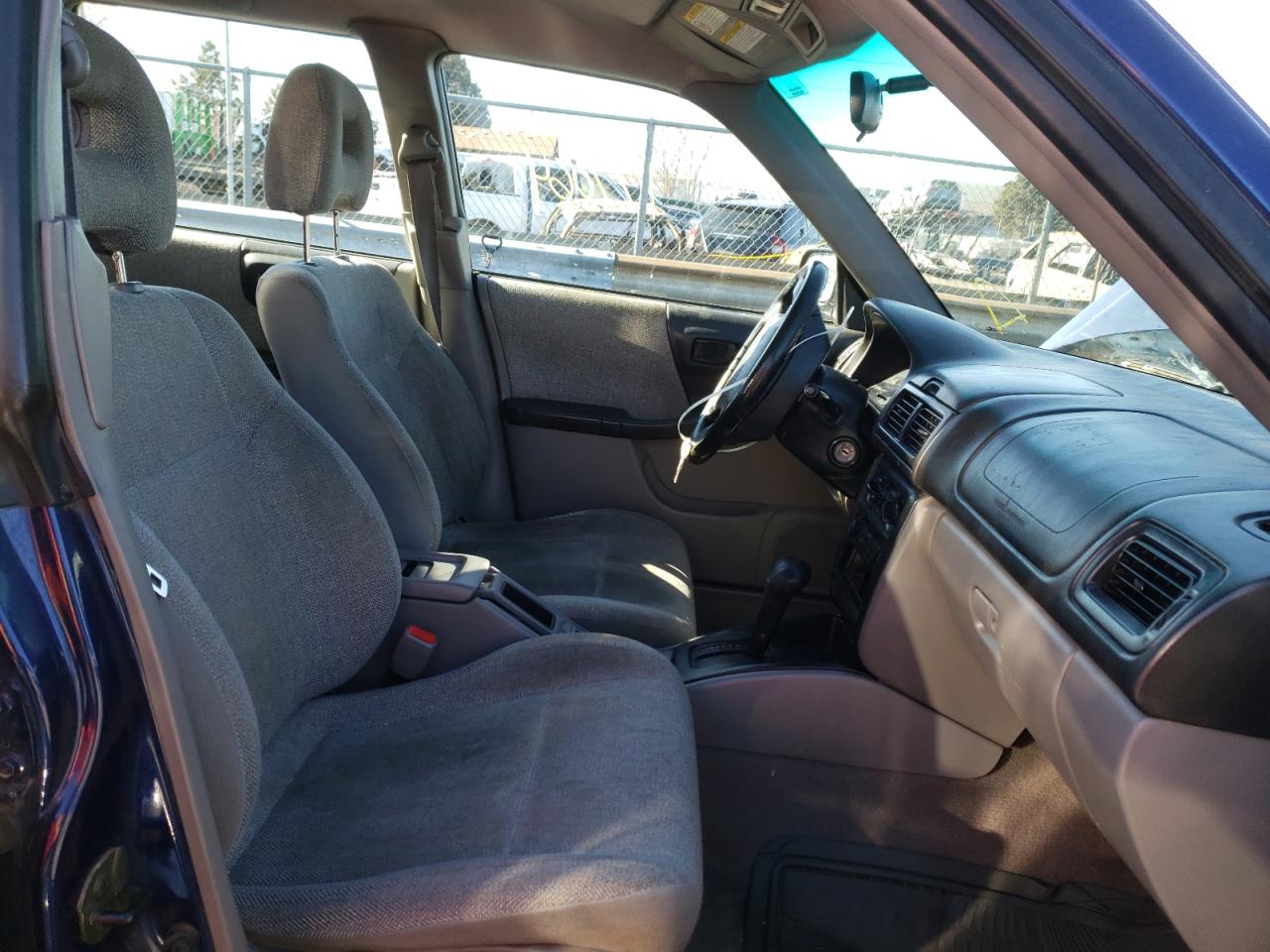 Photo 5 from auction – 2002 SUBARU FORESTER L with VIN JF1SF63592H711675