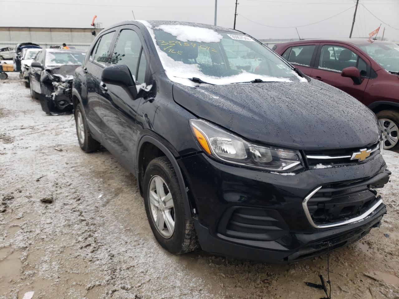 CHEVROLET TRAX LS 2018 with VIN 3GNCJNSB0JL375985 - Photo from auction