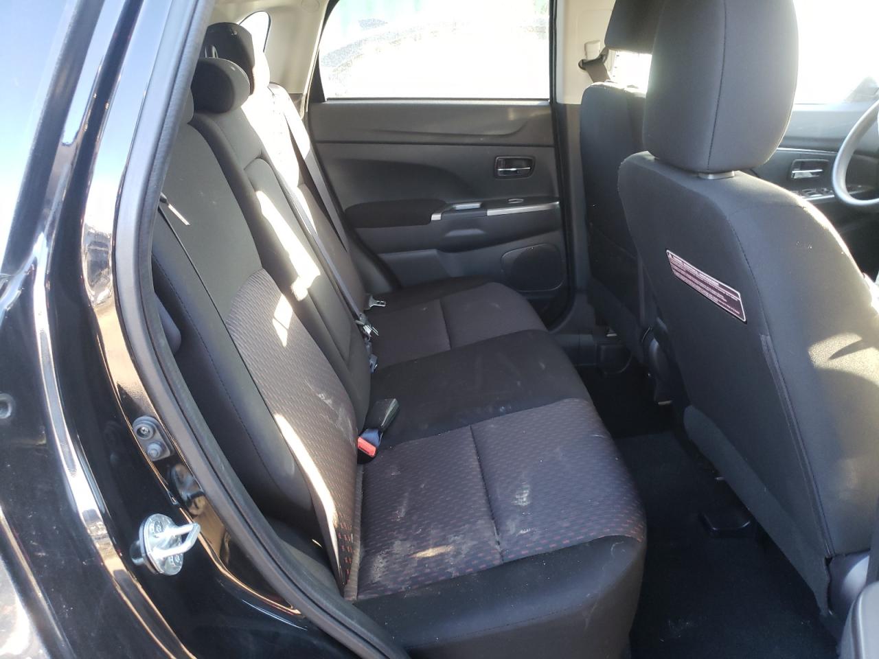 Photo 6 from auction – 2018 MITSUBISHI OUTLANDER with VIN JA4AP3AU4JU021117