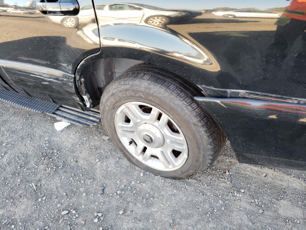Photo 9 from auction – 2002 MERCURY MOUNTAINEE with VIN 4M2ZU66E62ZJ35929