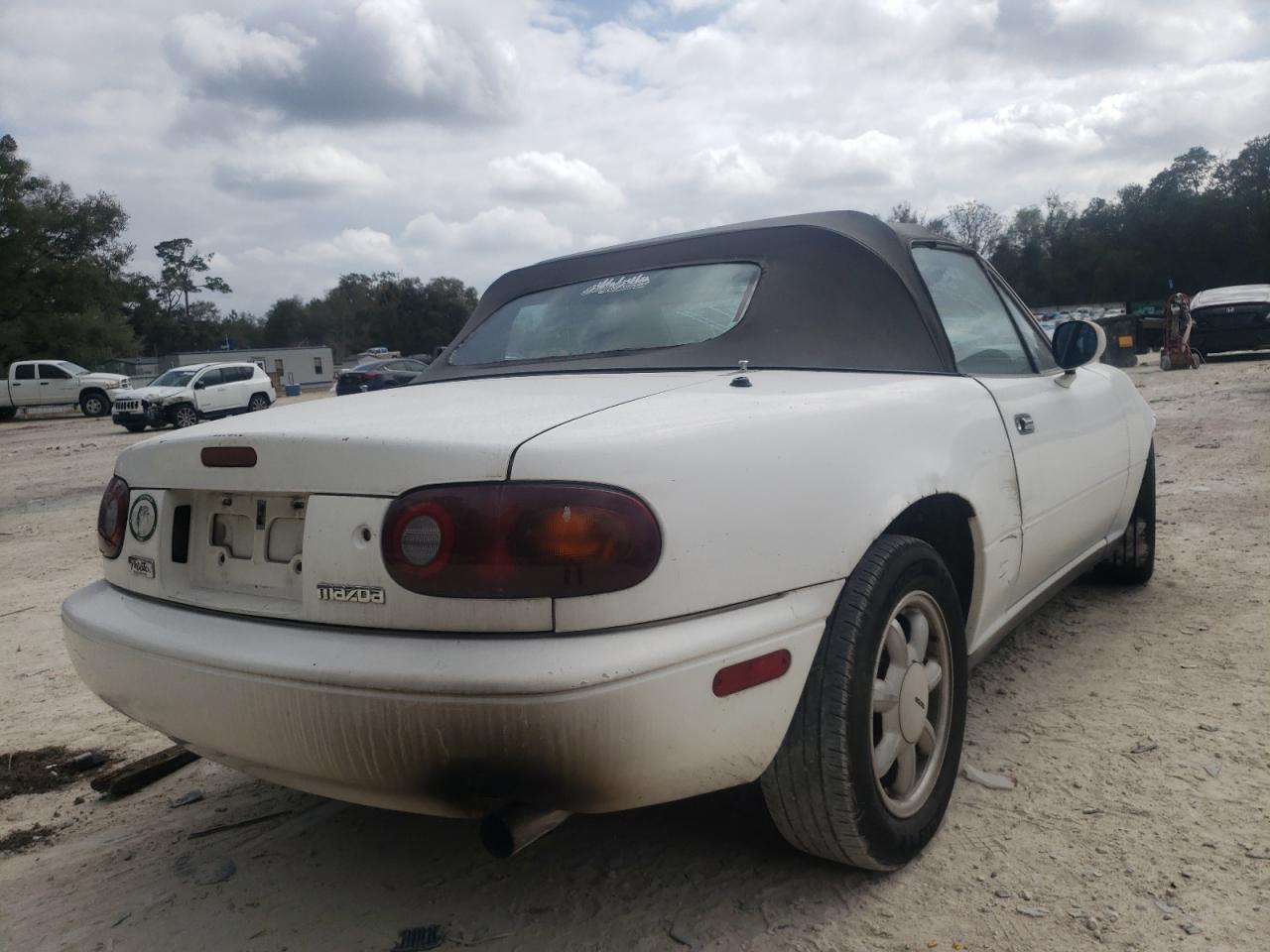 Photo 4 from auction – 1991 MAZDA MX-5 MIATA with VIN JM1NA3516M1236898