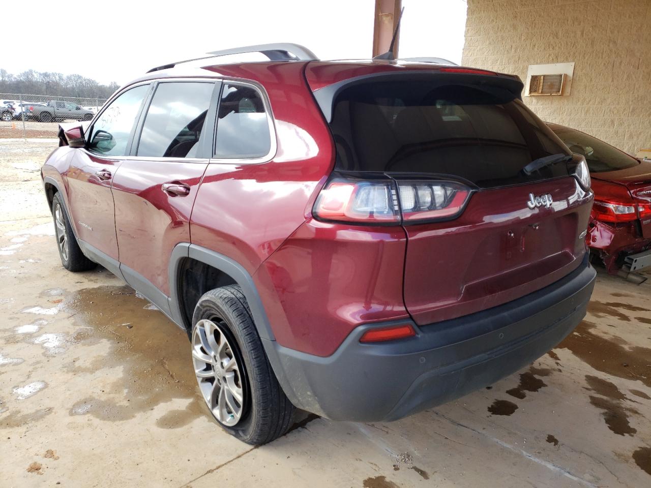 Photo 3 from auction – 2019 JEEP CHEROKEE L with VIN 1C4PJLLB3KD109347