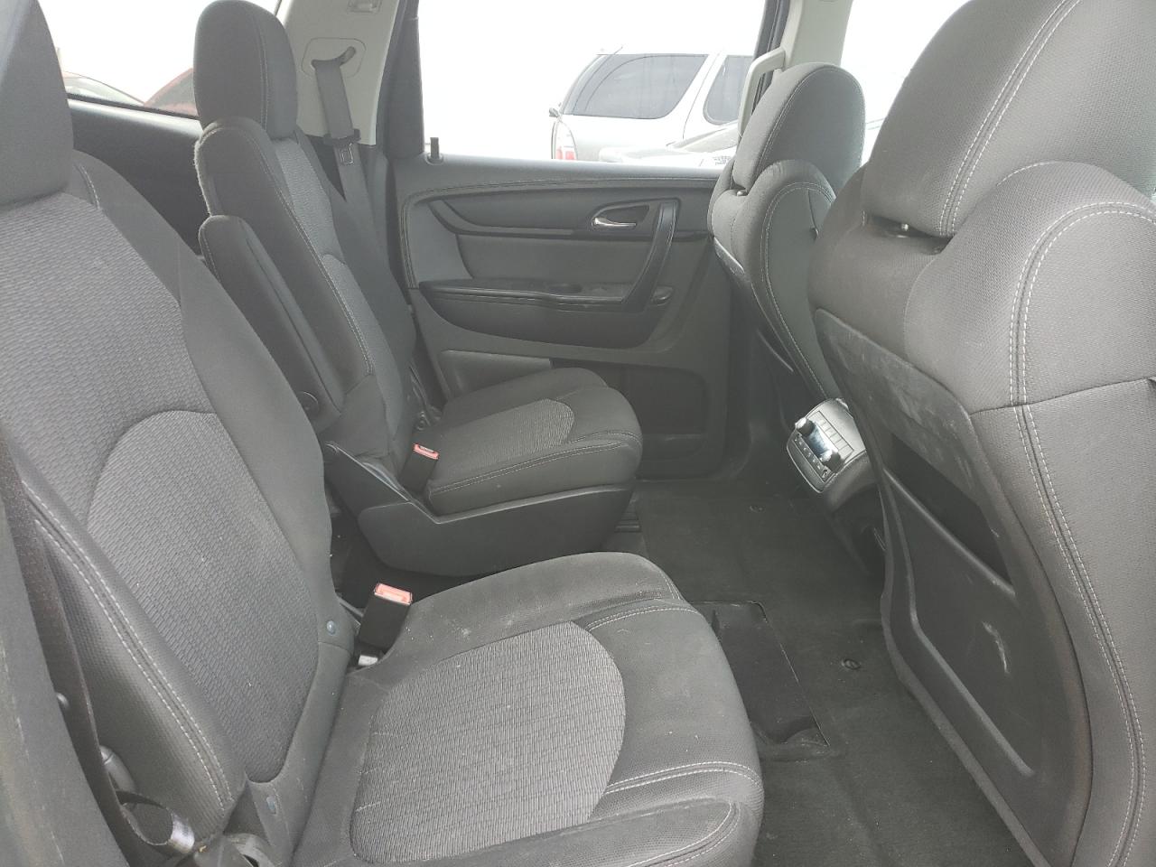 Photo 6 from auction – 2014 CHEVROLET TRAVERSE L with VIN 1GNKVHKD4EJ102659