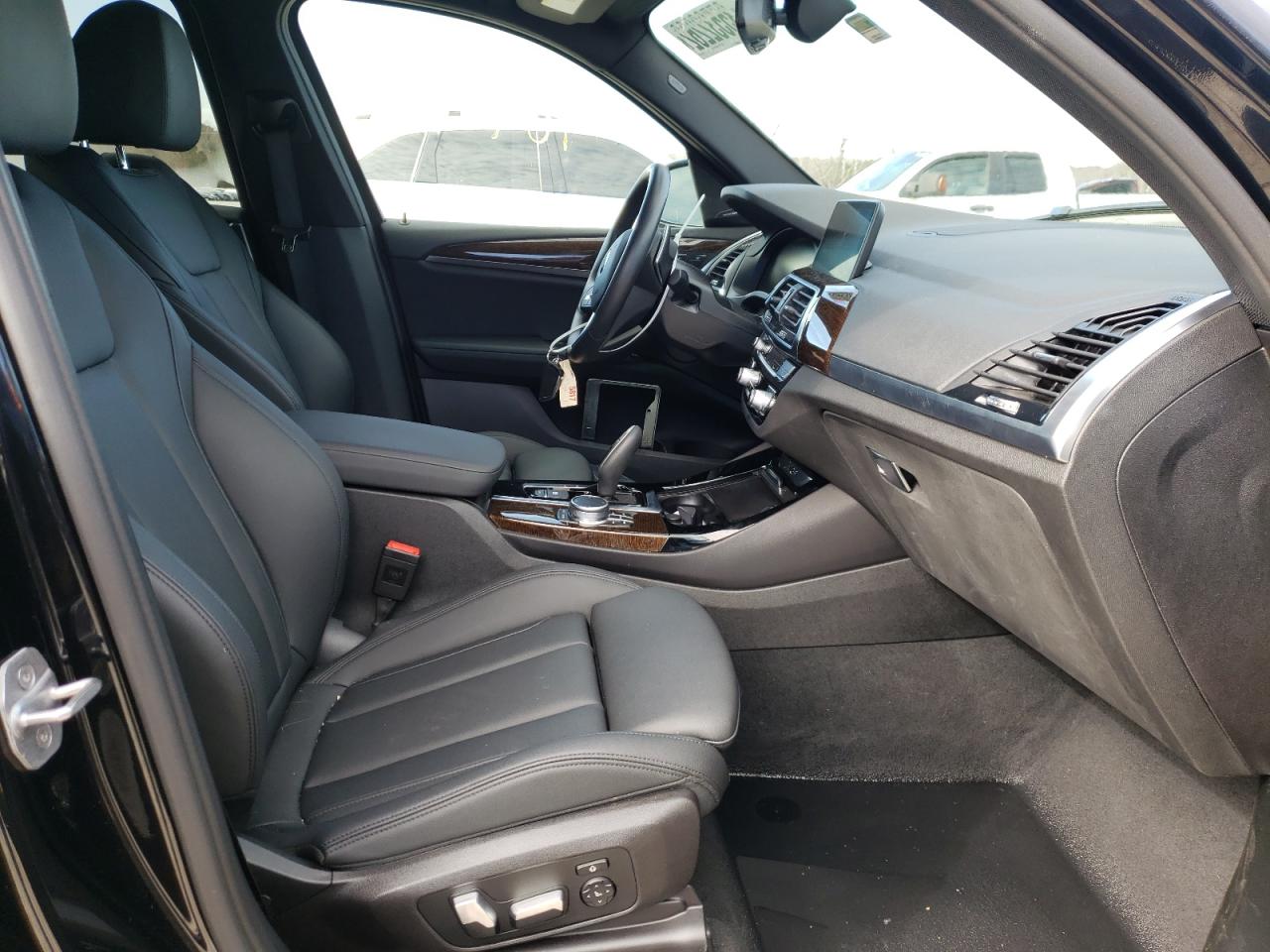 Photo 5 from auction – 2020 BMW X3 SDRIVE3 with VIN 5UXTY3C01L9C51730