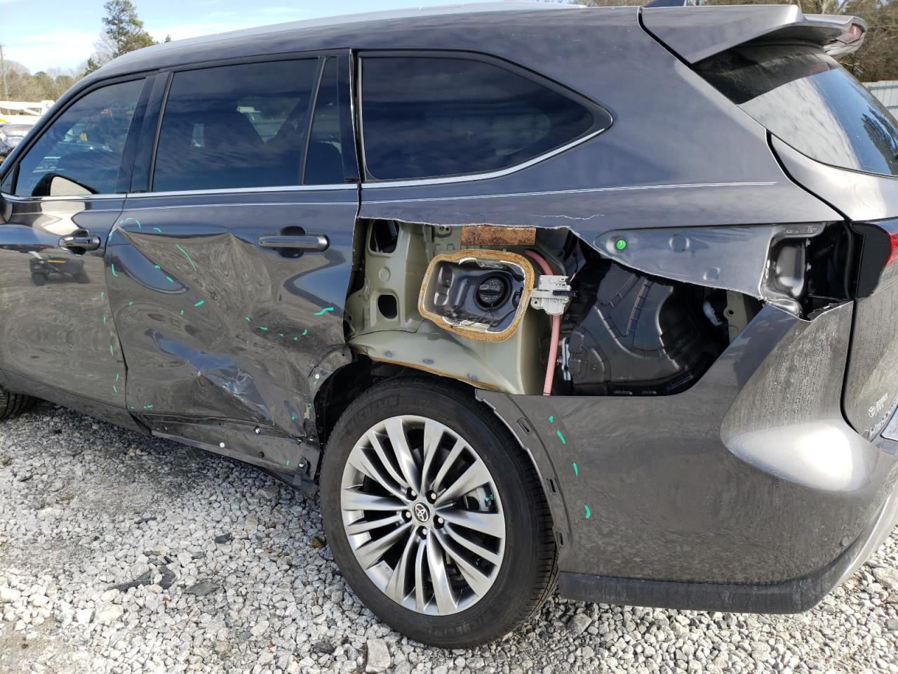 صورة رقم 9 من المزاد - 2021 TOYOTA HIGHLANDER مع VIN 5TDFZRAH4MS064716