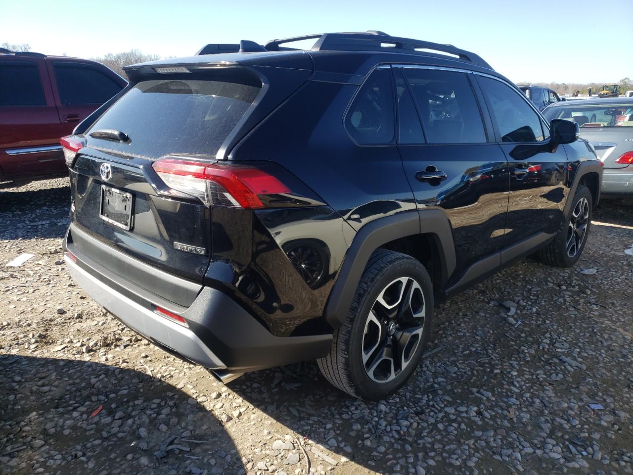 Photo 4 from auction – 2019 TOYOTA RAV4 ADVEN with VIN 2T3J1RFV6KC019564