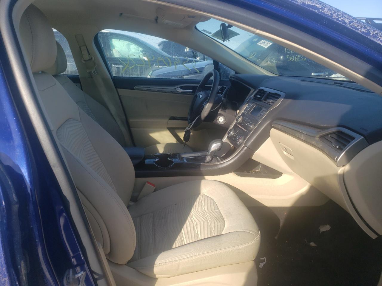 Photo 5 from auction – 2016 FORD FUSION SE with VIN 3FA6P0H71GR345013