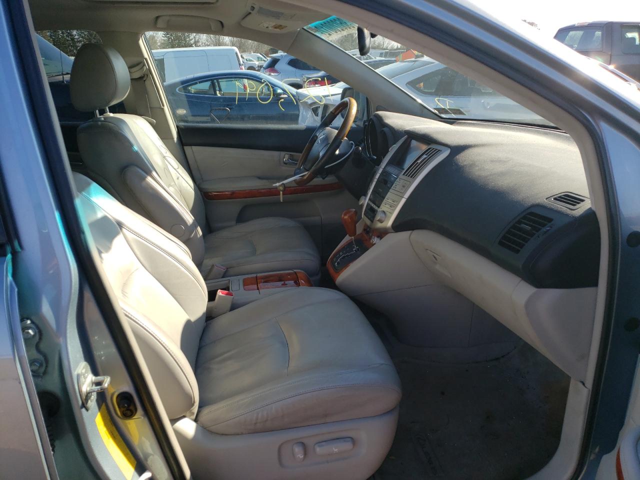 Photo 5 from auction – 2004 LEXUS RX 330 with VIN 2T2HA31U94C031998