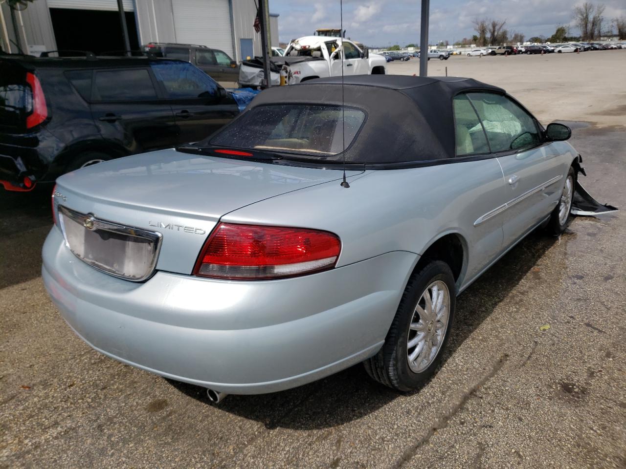 Photo 4 from auction – 2002 CHRYSLER SEBRING LI with VIN 1C3EL65R52N256040