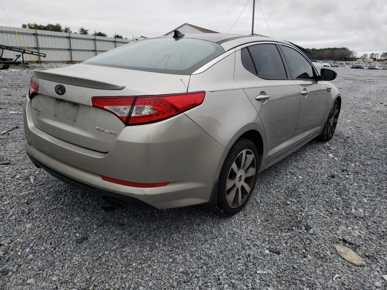 Photo 4 from auction – 2013 KIA OPTIMA SX with VIN 5XXGR4A64DG139177