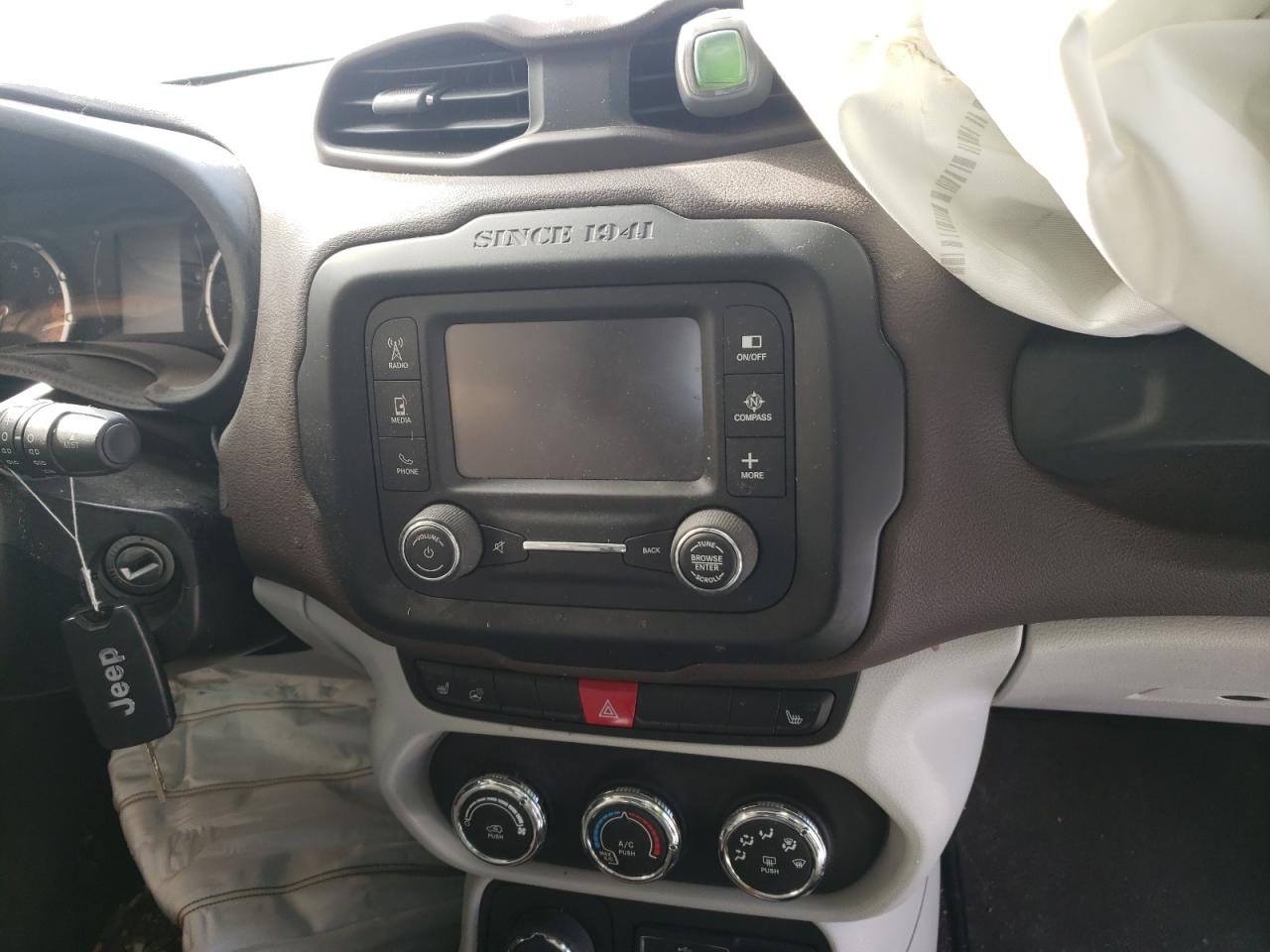 Photo 9 from auction – 2015 JEEP RENEGADE L with VIN ZACCJBBH1FPC29220