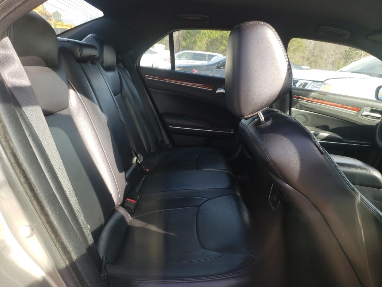 Photo 6 from auction – 2014 CHRYSLER 300 with VIN 2C3CCAAG2EH199856
