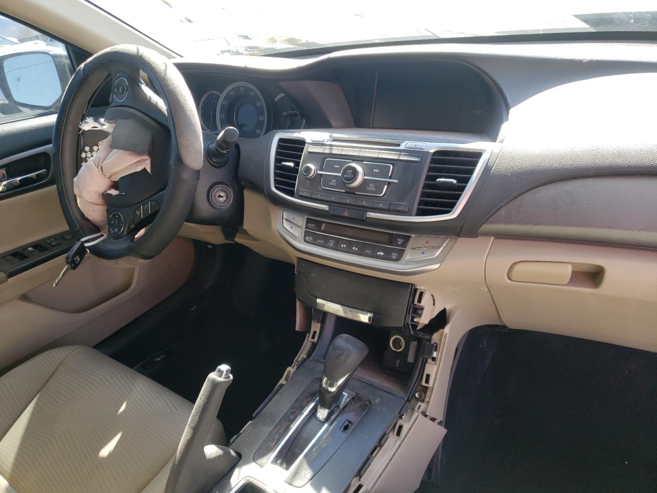 Photo 9 from auction – 2014 HONDA ACCORD LX with VIN 1HGCR2F35EA220253