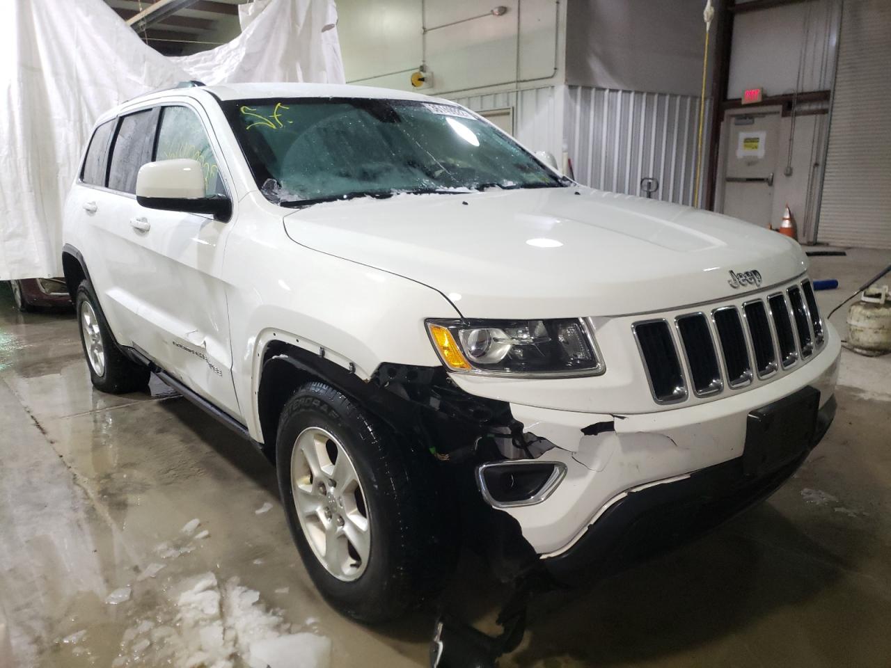 JEEP GRAND CHER 2016 with VIN 1C4RJFAGXGC355284 - Photo from auction
