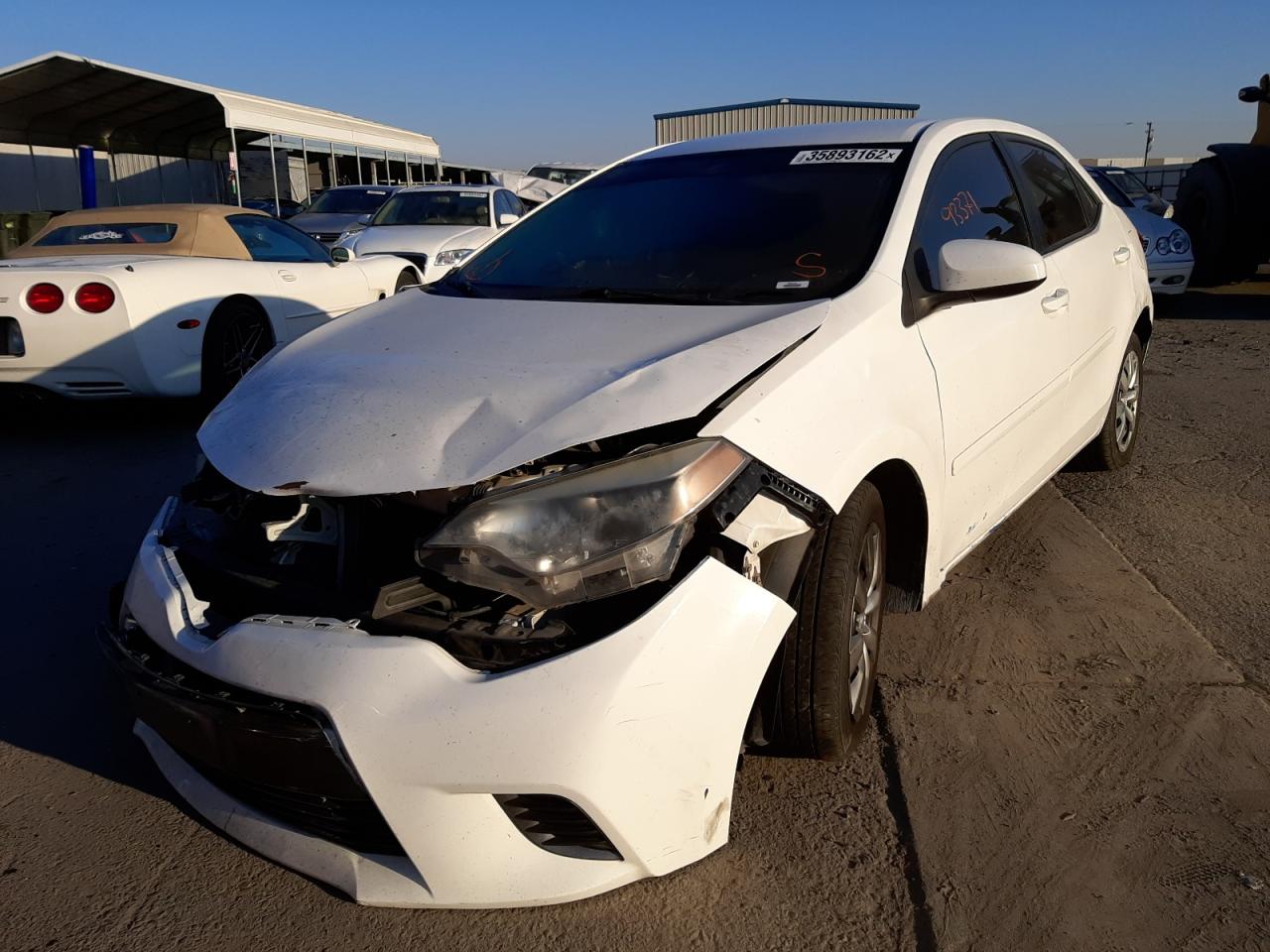 Photo 2 from auction – 2015 TOYOTA COROLLA L with VIN 5YFBURHE8FP334471