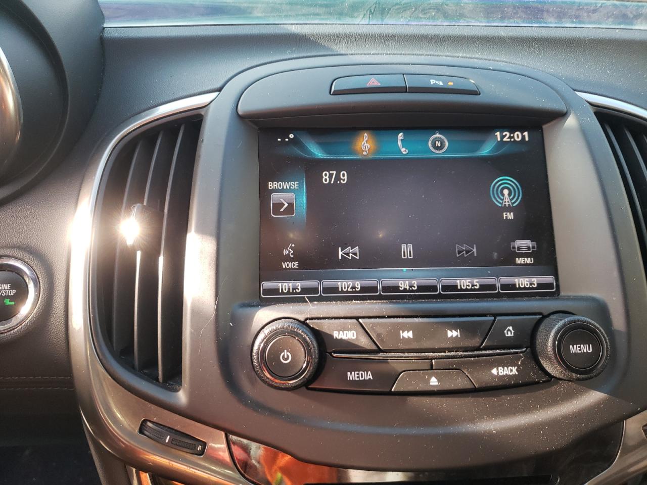 Photo 9 from auction – 2015 BUICK LACROSSE with VIN 1G4GC5G35FF237085